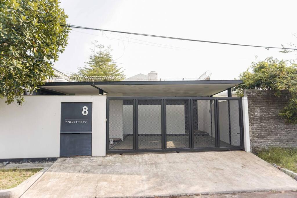 Villa Pingu House Bandung
